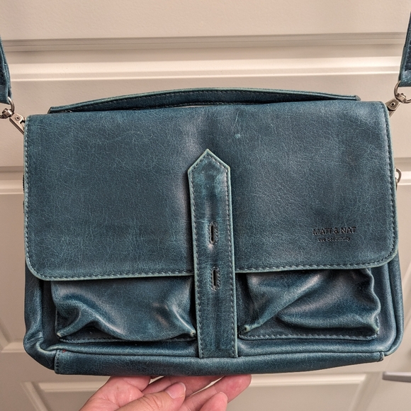 Matt & Nat Crossbody Bag - Picture 4 of 10